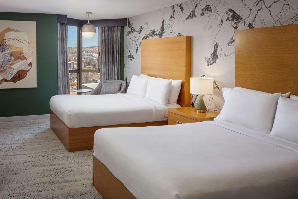 Whitney Peak Hotel Reno, Tapestry Collection By Hilton Номер фото